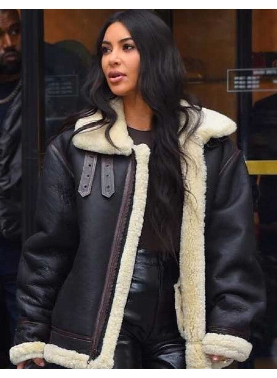 Kim Kardashian shearling jacket, black shearling leather jacket, celebrity-inspired leather jackets, oversized shearling coat, women’s fashion jackets, Kim Kardashian style jacket, luxury winter leather jacket, plush shearling lined jackets.
